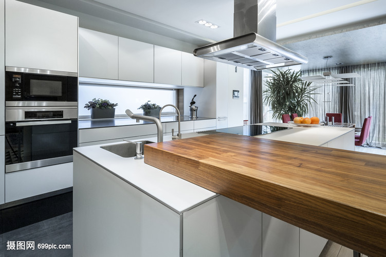 現代廚房效果圖 打造簡約與智能并存的烹飪空間